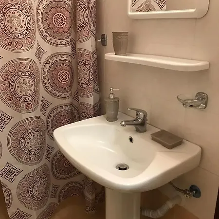 Cozy Studio/apartments Near The Sea Apartmán